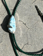 Load image into Gallery viewer, Larimar Bolo
