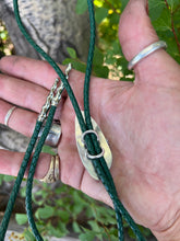 Load image into Gallery viewer, Larimar Bolo