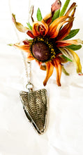 Load image into Gallery viewer, Follow your Arrow necklace