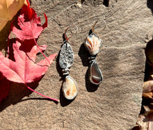 Load image into Gallery viewer, Seashore Offerings earrings