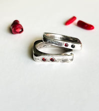 Load image into Gallery viewer, Checkered Timeless square ring