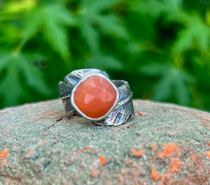 Carnelian feather ring