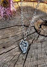 Load image into Gallery viewer, On the Pulse necklace