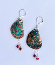 Load image into Gallery viewer, Flowering Cactus earrings