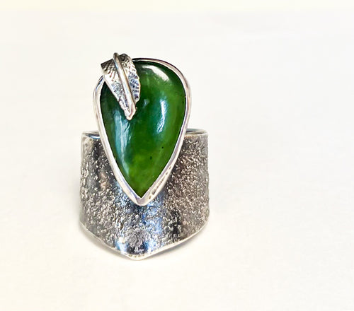 Feathered Friend Ring - jade