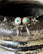 Load image into Gallery viewer, Dream catcher earrings