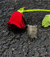 Load image into Gallery viewer, Alignment ring - red