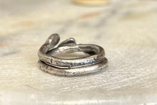 Load image into Gallery viewer, Serpentine ring - Topaz