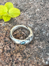 Load image into Gallery viewer, Donut ring - blue
