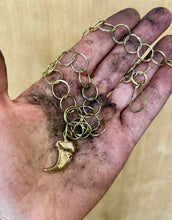 Load image into Gallery viewer, Golden Talon necklace