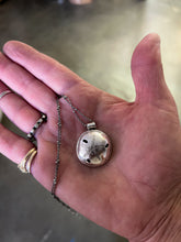 Load image into Gallery viewer, Sand Dollar necklace