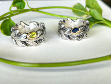Load image into Gallery viewer, Vine crown peridot