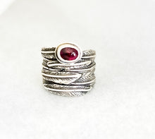 Load image into Gallery viewer, Guardian ring - Red