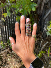 Load image into Gallery viewer, Serpentine- garnet