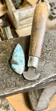 Load image into Gallery viewer, Larimar Bolo