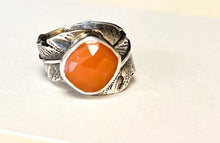 Load image into Gallery viewer, Carnelian feather ring