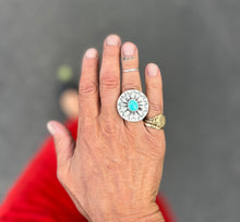 Load image into Gallery viewer, Mandala Ring
