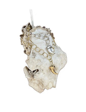 Load image into Gallery viewer, Golden Talon necklace