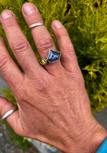 Load image into Gallery viewer, Sapphire + Peridot ring